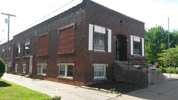 Moore: 210 S Randolph St, Macomb, IL 61455